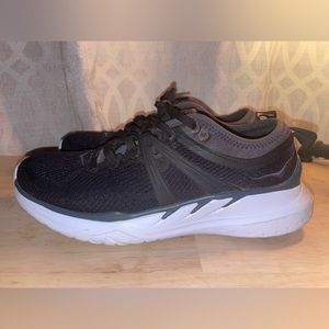 Hoka One One Tivra Women’s Size 8 Athletic Running Shoes Black 1099735 BDSD